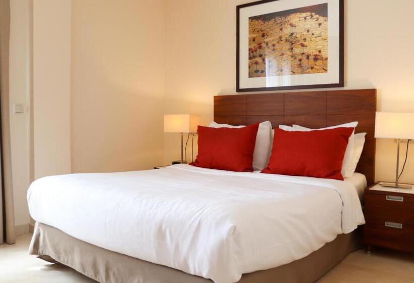 آپارتمان ممتاز دوخوابه رو به دریا, Ramada Hotel & Suites By Wyndham Costa Del Sol