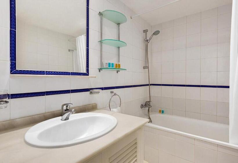 سوئیت جونیور کلاسیک, Ramada Hotel & Suites By Wyndham Costa Del Sol