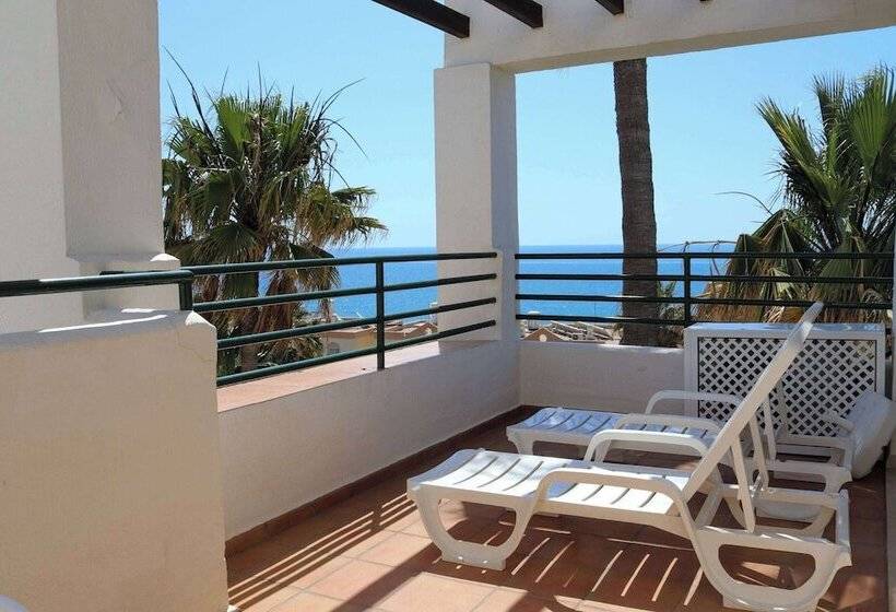 آپارتمان ممتاز دوخوابه رو به دریا, Ramada Hotel & Suites By Wyndham Costa Del Sol