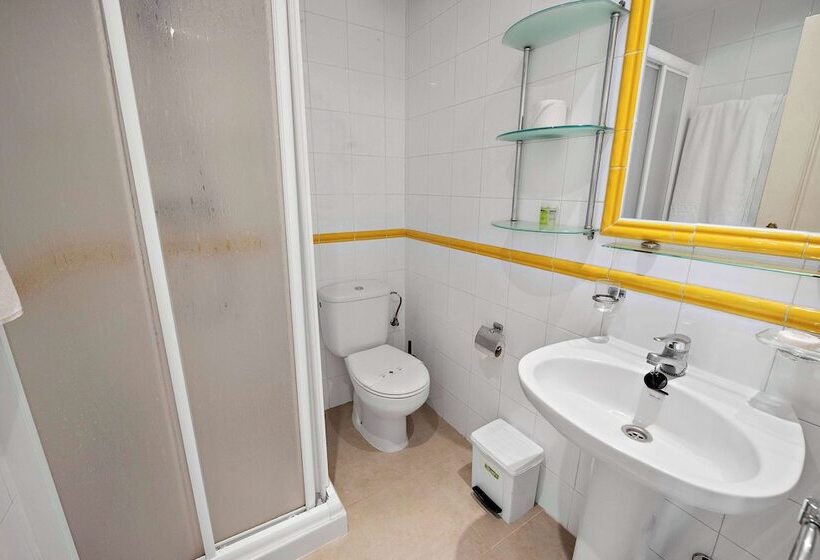 Люкс Классика, Ramada Hotel & Suites By Wyndham Costa Del Sol