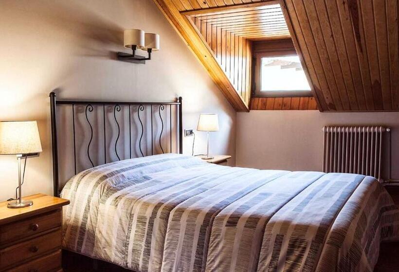 Номер Economy, Hostal La Plaça
