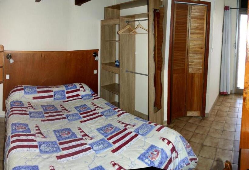 Номер Стандарт Трехместный, La Reserve