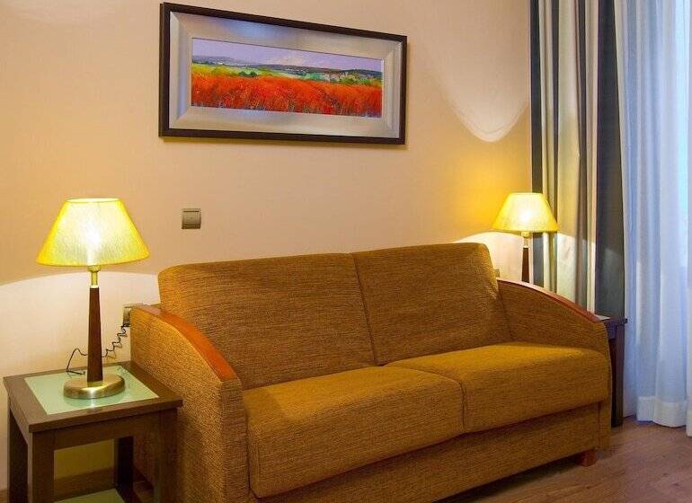 스위트, Suites Gran Via 44