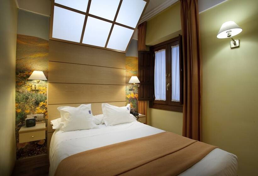 스위트, Suites Gran Via 44