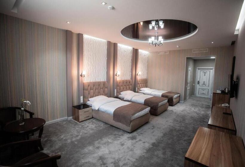 스탠다드 트리플 룸, Arhan Palace