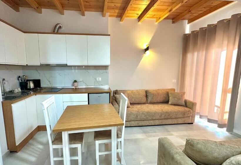 سوییت خانوادگی, Maison Apartments