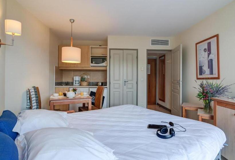 Номер Стандарт Трехместный, Sowell Hotels Ardèche