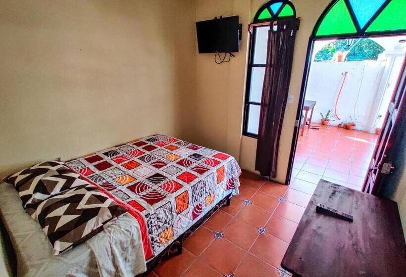 اتاق استاندارد سه نفره, Casa Argentina