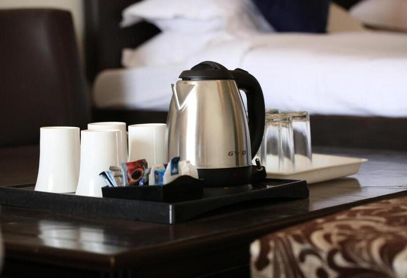 디럭스 룸, Ceyone Hotels