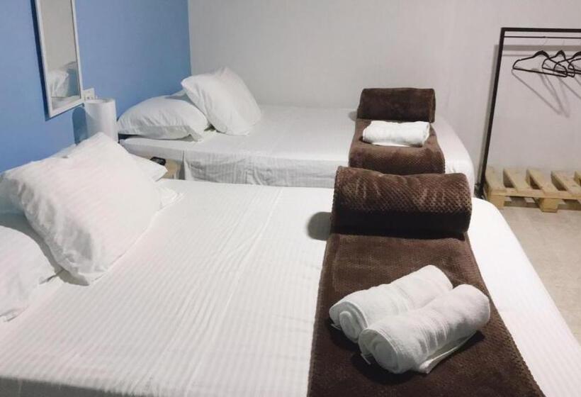 Семейный Номер, Hospedaje Casa Rosa Jardín