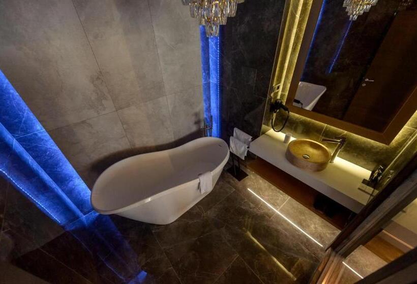 로얄 스위트, Elexus Apartments Poiana Brasov