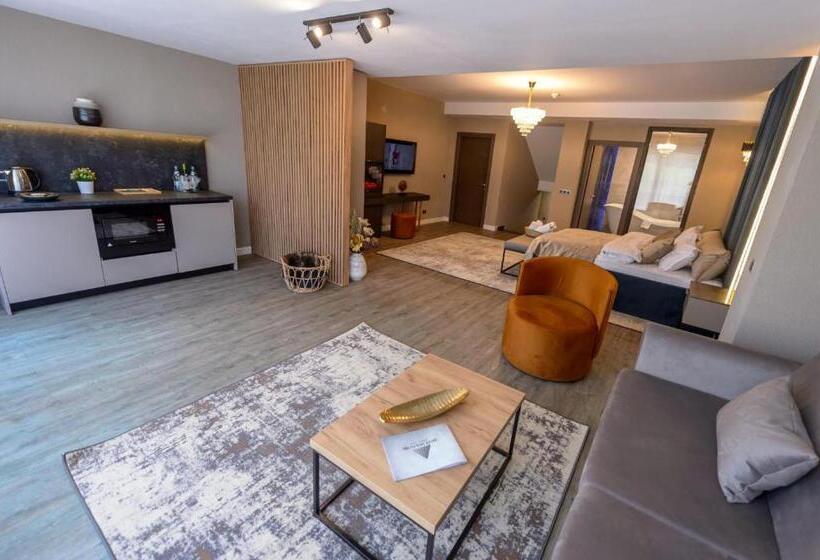 로얄 스위트, Elexus Apartments Poiana Brasov