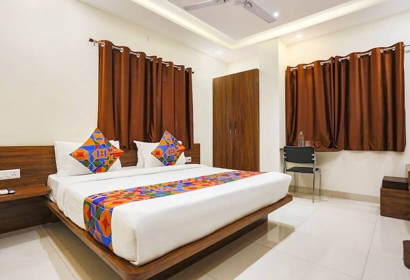 Номер Deluxe, Fabhotel Balaji Paradise