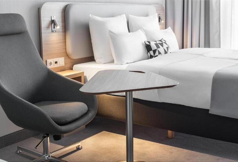Номер Стандарт, Holiday Inn Express Düsseldorf   Hauptbahnhof, An Ihg