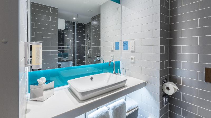 Номер Стандарт, Holiday Inn Express Düsseldorf   Hauptbahnhof, An Ihg