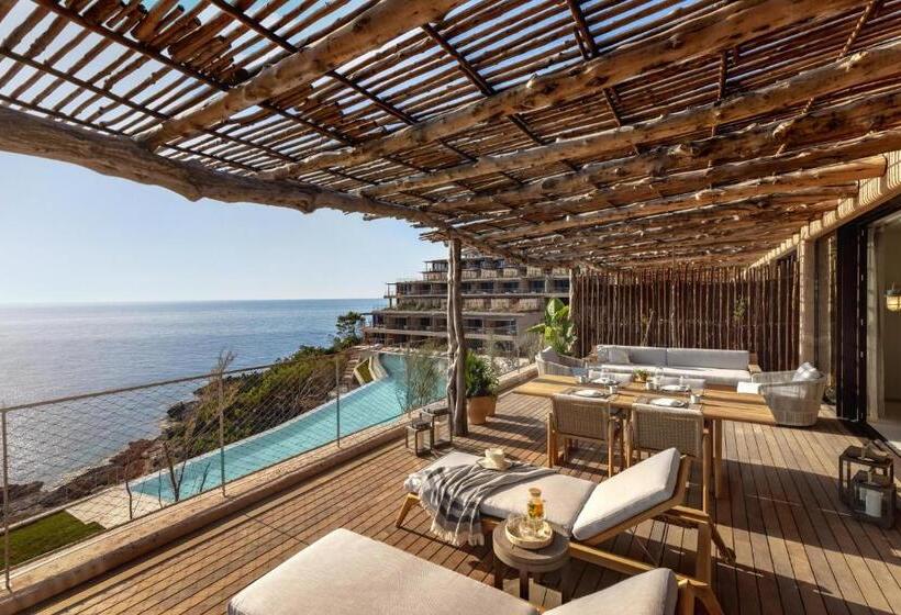 Люкс, Six Senses Ibiza