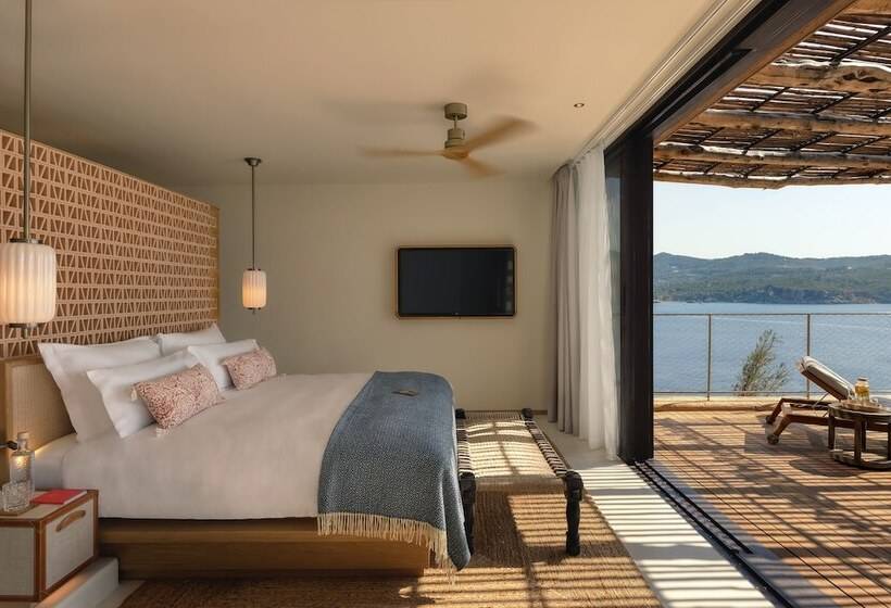 Люкс Вид на Море, Six Senses Ibiza