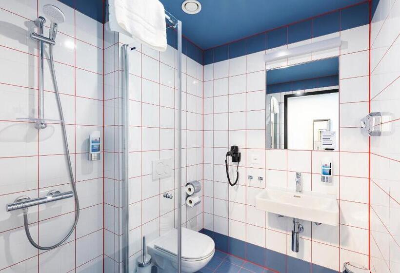Четырехместный Номер Стандарт, Meininger Hotel Genève Centre Charmilles