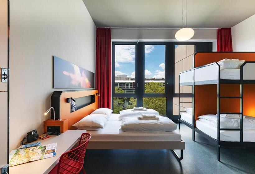 Семейный Номер, Meininger Hotel Genève Centre Charmilles