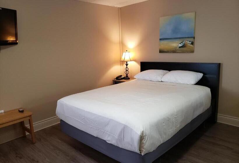 스탠다드 스튜디오, Parlee Beach Motel