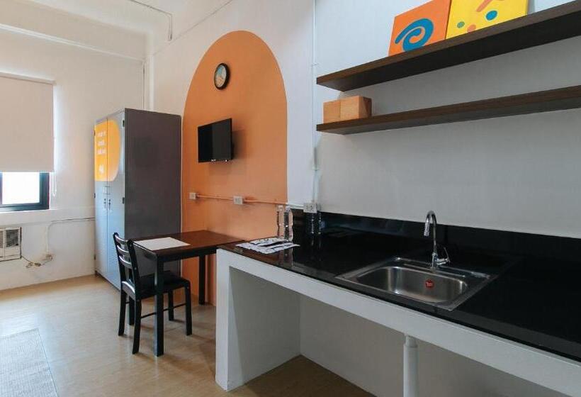 חדר סטנדרט, Sans Hotel Laperal Manila
