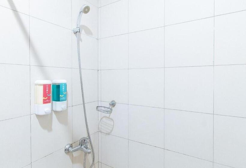 חדר דלוקס, Sans Hotel Laperal Manila