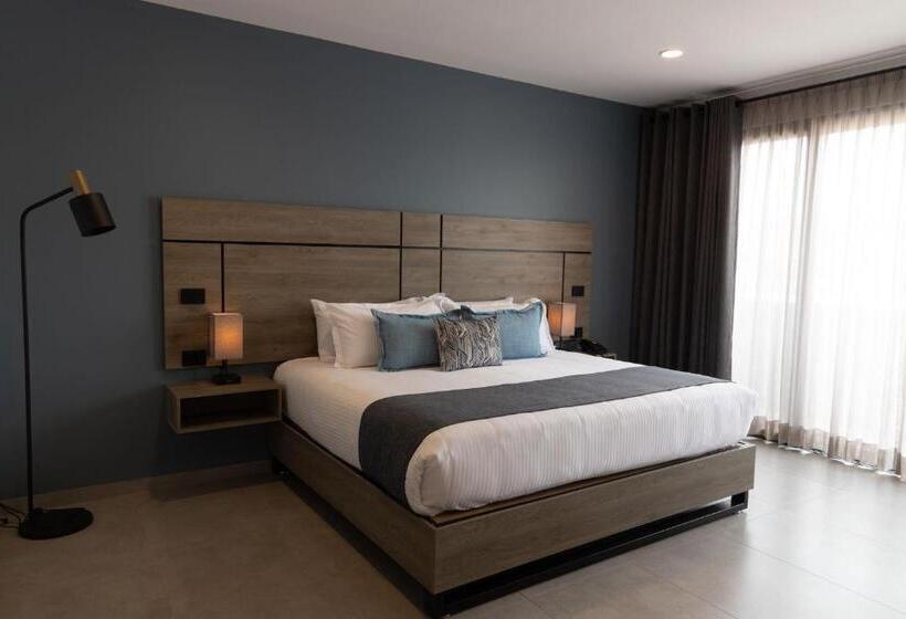 Люкс Superior, Th Hotel & Vivienda