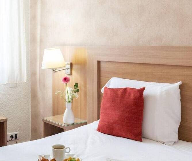 스탠다드 룸, Brit Hotel Castres