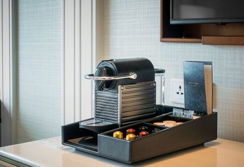 Номер Deluxe, Four Seasons Hotel Macao