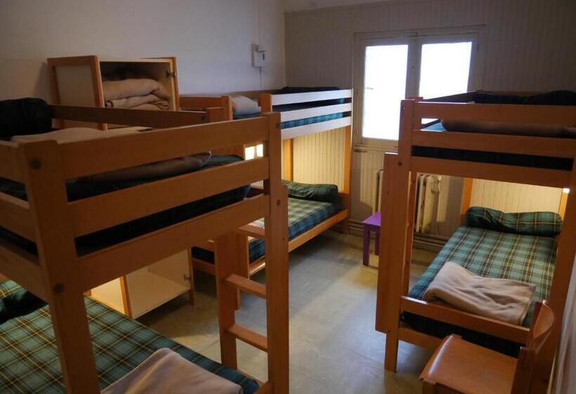 Кровать в Общей Комнате, Auberge De Jeunesse De Concarneau