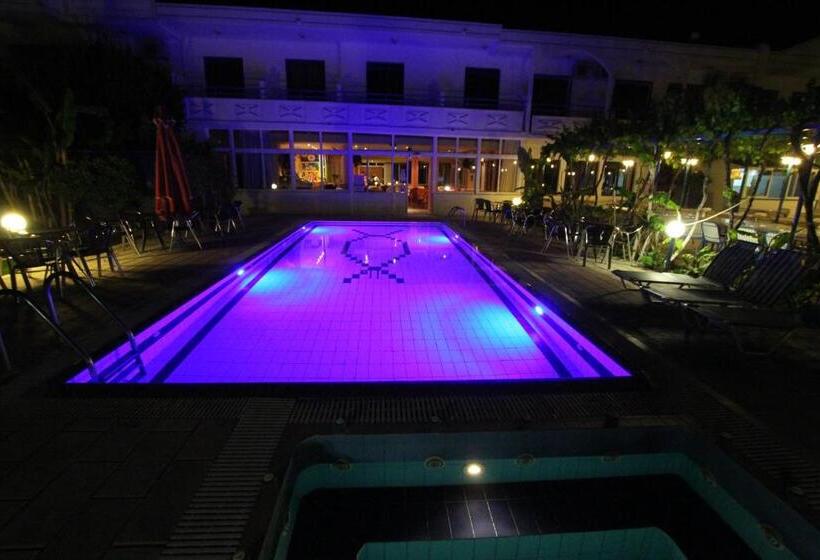 اتاق استاندارد سه نفره, Garden