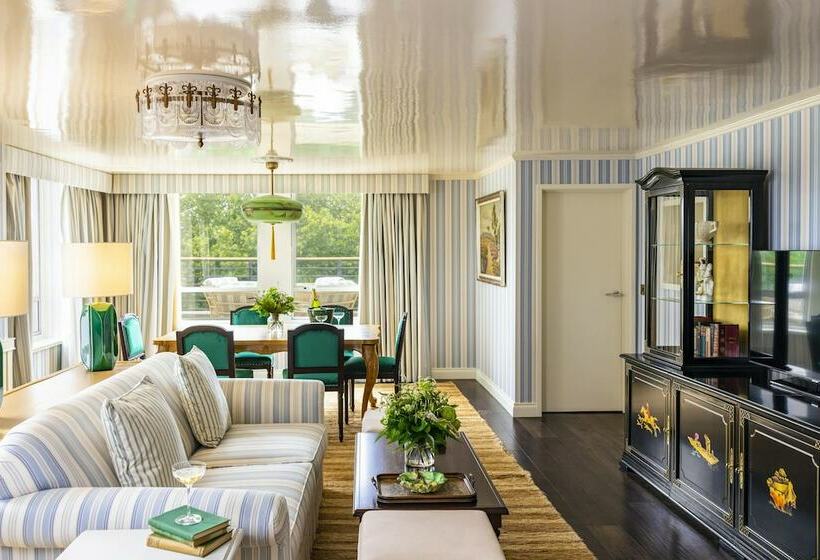 Пентхаус Люкс, Graduate By Hilton Cambridge