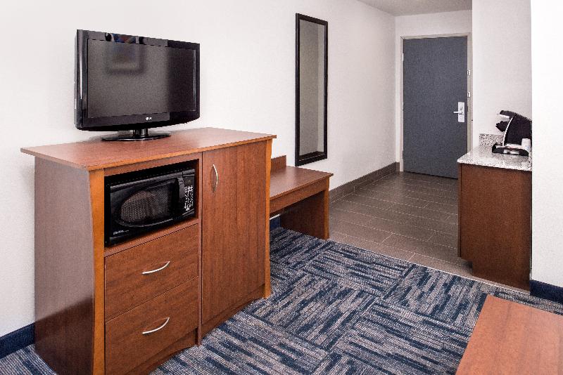 스위트 킹사이즈 침대, Holiday Inn Express & Suites Alamogordo Highway 54/70, An Ihg