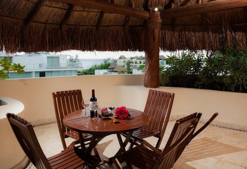 Penthouse Appartement met 2 Slaapkamers, Porto Playa Condo Hotel And Beach Club