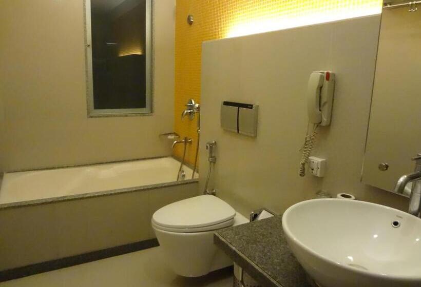 سوییت, Ramee Guestline Hotel Dadar