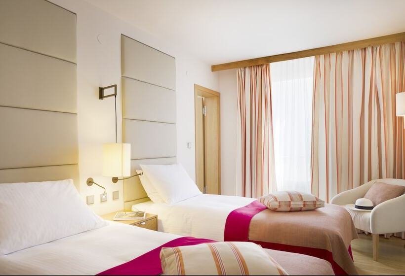 Апартаменты Deluxe 2 Спальни Вид на Море, Sun Gardens Dubrovnik