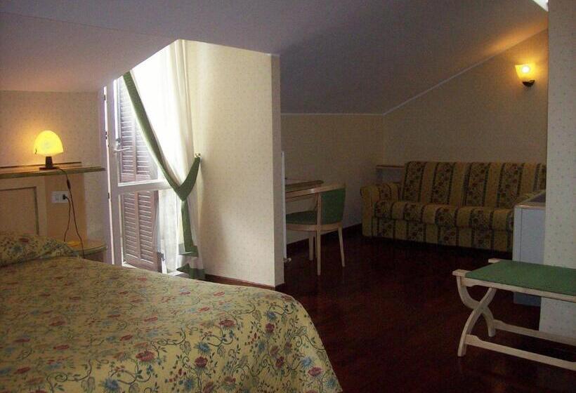 스탠다드 트리플 룸, Albergo Il Cacciatore