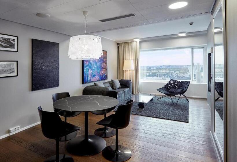스위트 킹사이즈 침대, Crowne Plaza Copenhagen Towers, An Ihg