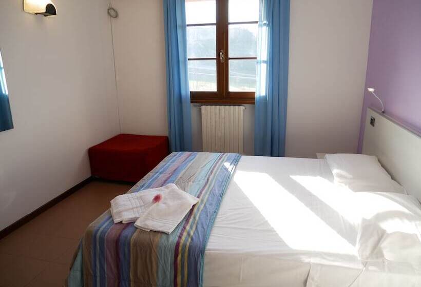 Habitación Familiar, Il Castello