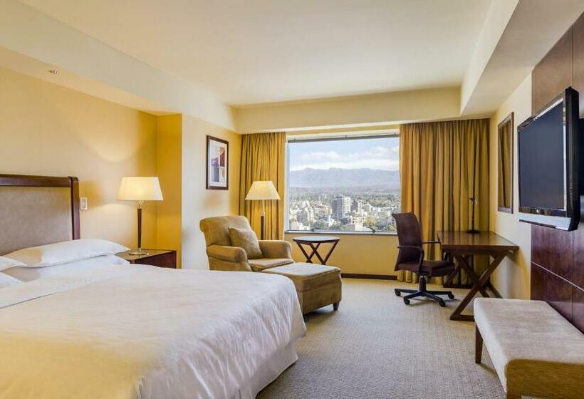 جناح كلوب, Sheraton Mendoza