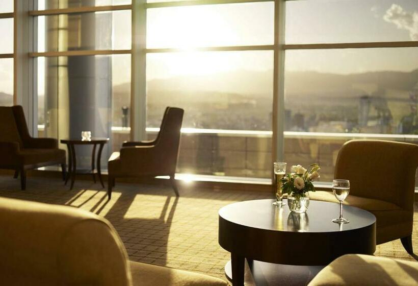 غرفة كلوب, Sheraton Mendoza