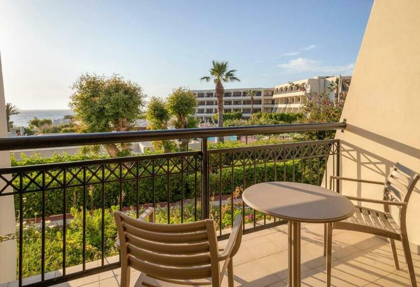 Семейный Номер, Sol Cosmopolitan Rhodes