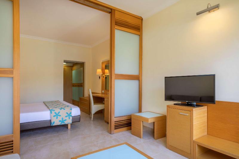 Семейный Номер, Sol Cosmopolitan Rhodes