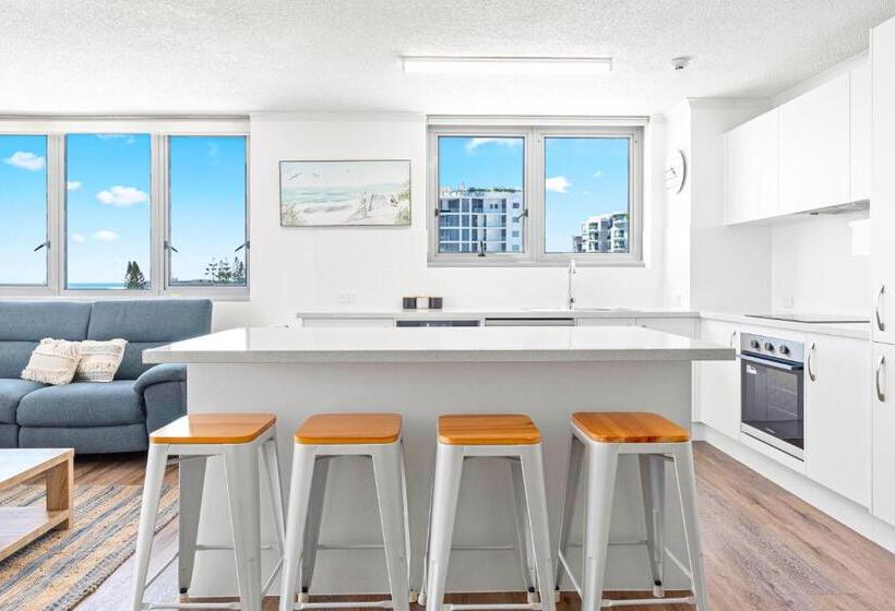Апартаменты 3 Спальни Вид на Море, Northwind Beachfront Apartments
