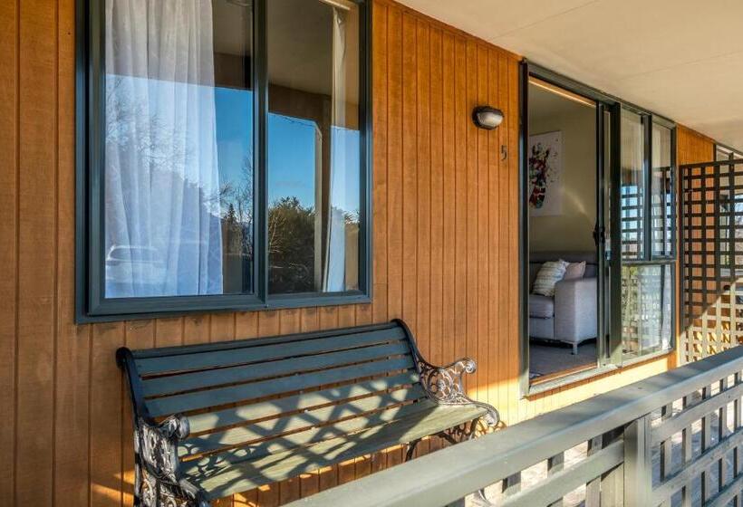 شقة غرفتين, Alpine Garden Motel