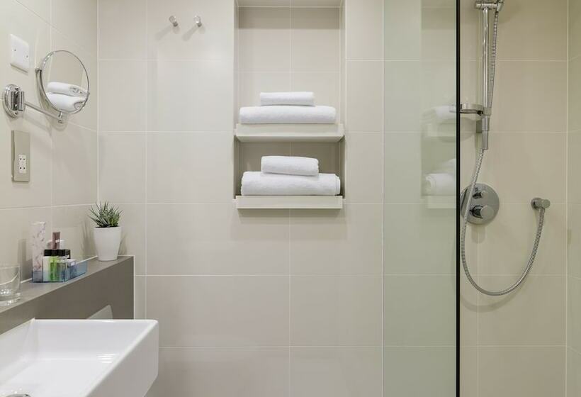 Номер Deluxe, H10 London Waterloo