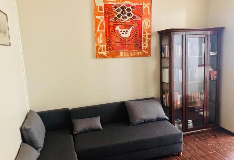 اتاق لوکس با چشم‌انداز باغ, Elstefanino House