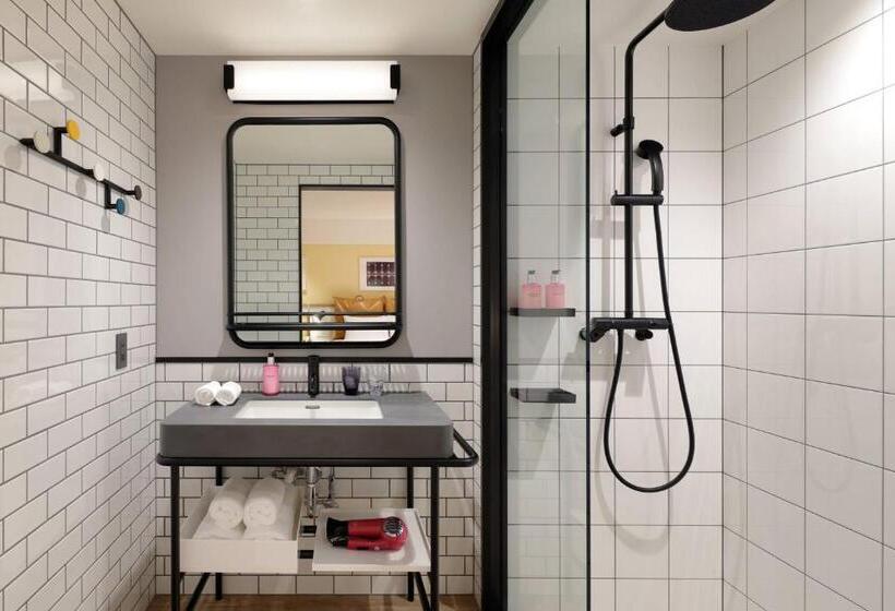 Quarto Premium, Moxy Kyoto