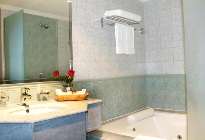 Полулюкс с Гидромассажем, Executives Hotel   Olaya