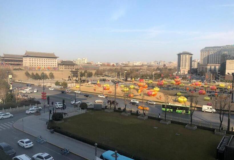 Семейные Апартаменты, Xi An Dajing Castle